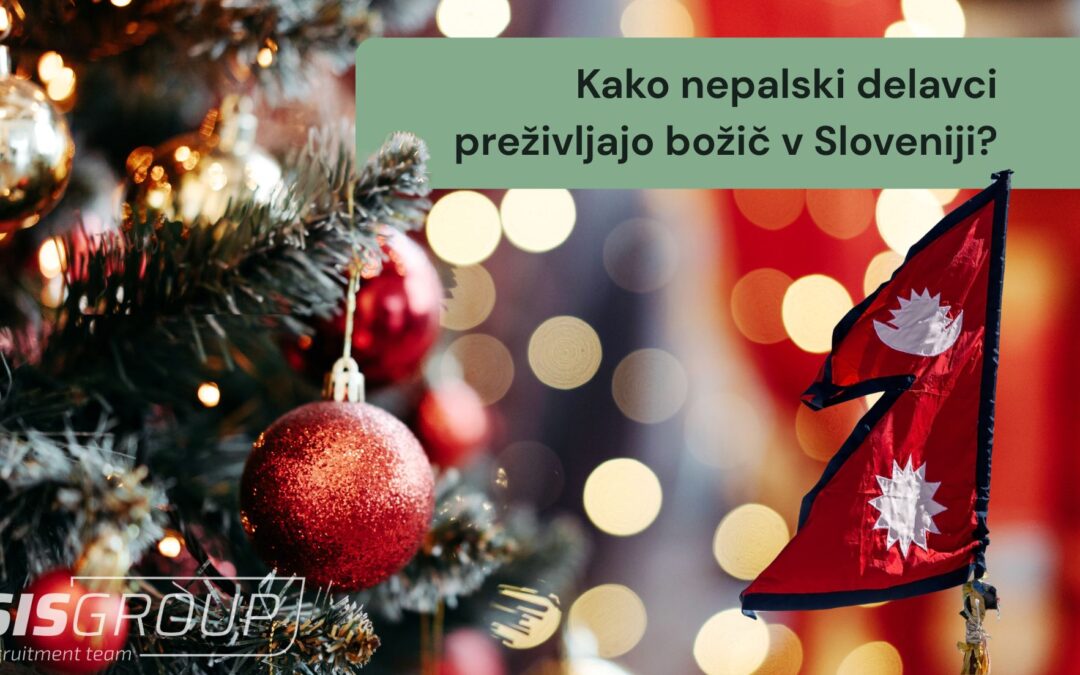 Close-up božične jelke ob nepalski zastavi, kot simbol povezovanja nepalskih delavcev s prazničnim časom v Sloveniji.